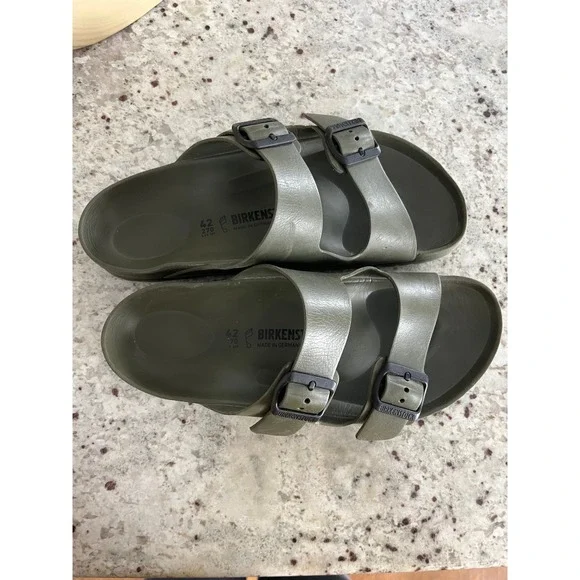 Birkenstock Olive Green Sandals - Picture 2 of 5